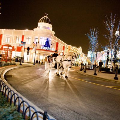 Easton Town Center: WW