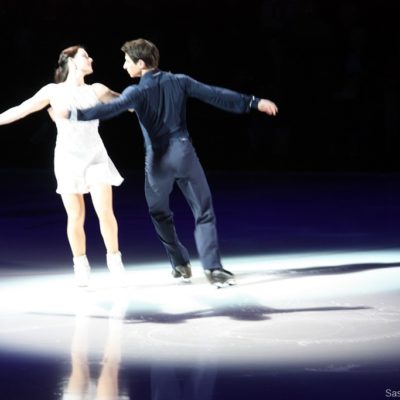 Stars On Ice With Jergens Canada & A Fab #Giveaway