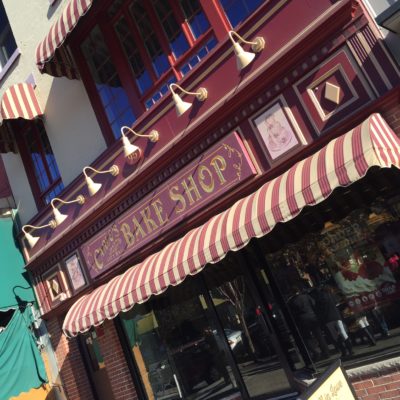 The Real Deal On Carlo’s Bakery In NYC!