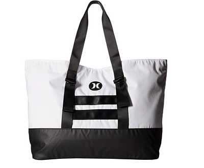 How To Pack The Perfect Beach Bag